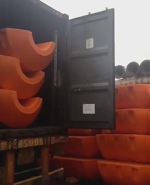 中密度聚乙烯浮體裝車發(fā)貨出口孟加拉